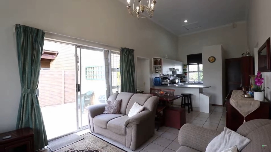 3 Bedroom Property for Sale in Uitzicht Western Cape